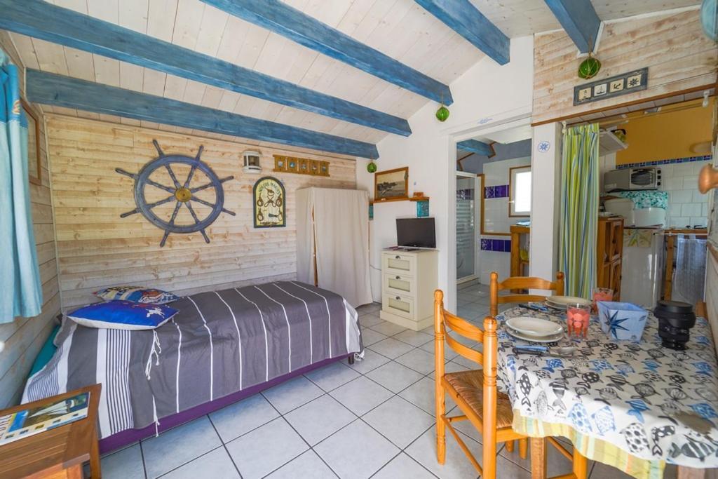 L'Ile D'Yeu, Vos Prochaines Vacances - Velos Inclus Port-Joinville Exterior foto